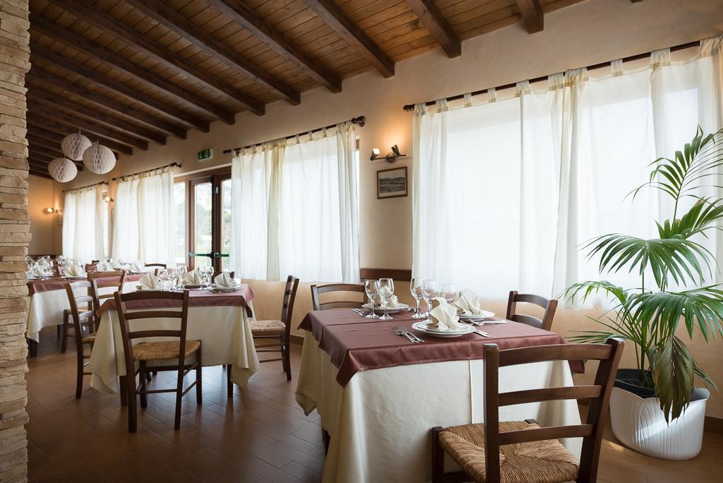 Valle Himara Guest House Piana Degli Albanesi Exterior photo